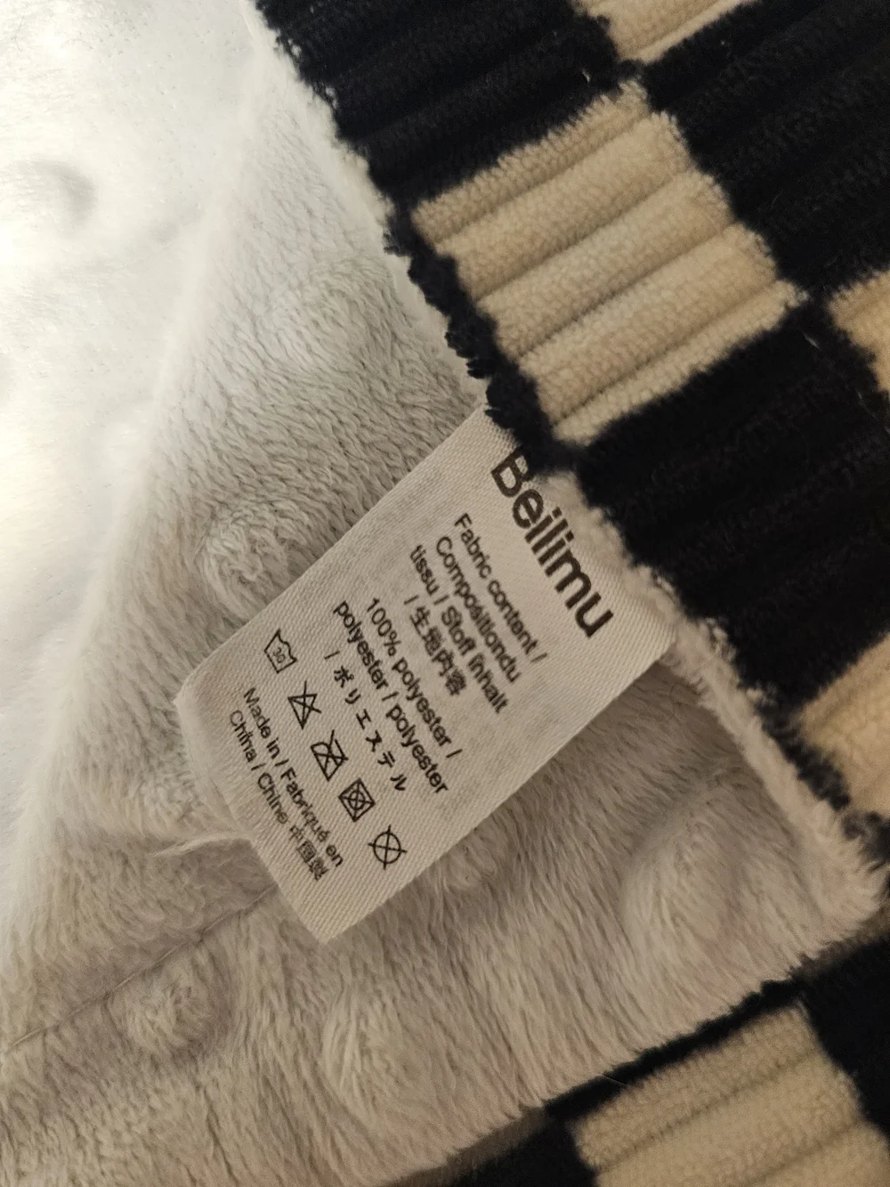 Plush Checkered Throw Blanket - Black & White